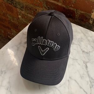 Callaway Odyssey A flex Black and Silver Logo Cap size small medium curved bill.